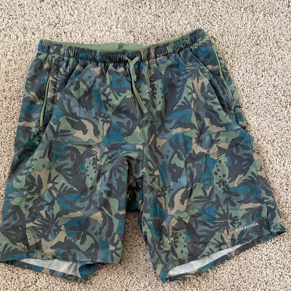 Patagonia Men's Multi Trails Shorts - 8" Medium Lands and Waters: Sedge Green